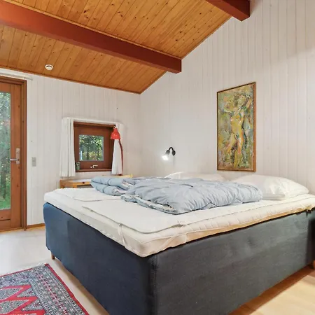 Holiday home Awesome In Nexo With Wifi *